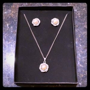 Earrings & Necklace‼️